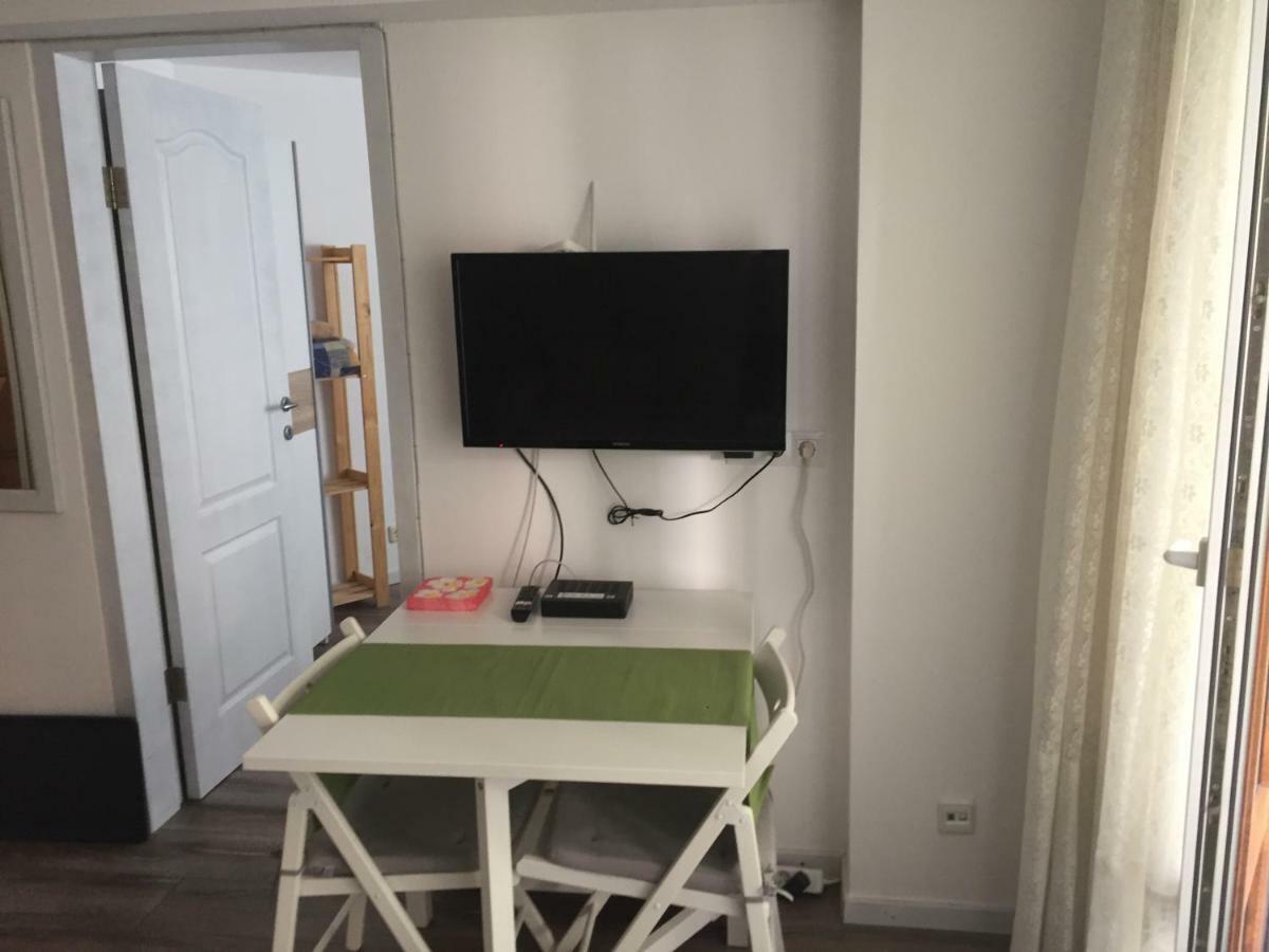 Apartment Button In Downtown София Екстериор снимка