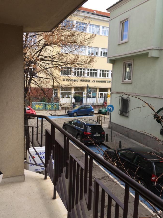 Apartment Button In Downtown София Екстериор снимка
