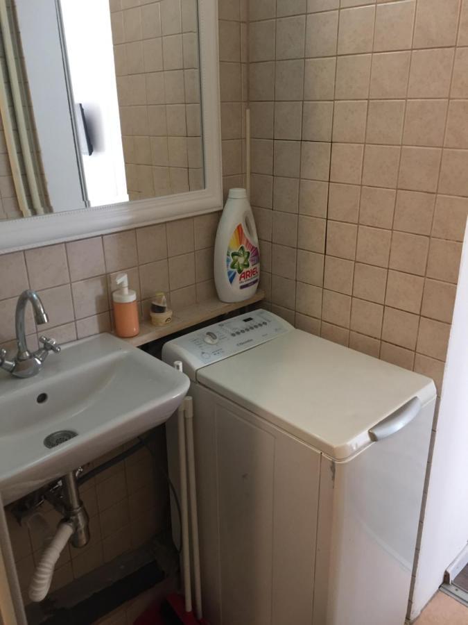 Apartment Button In Downtown София Екстериор снимка