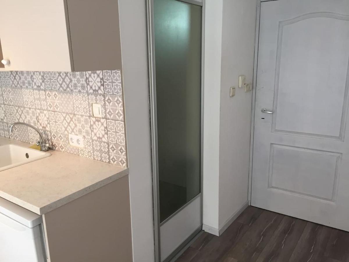 Apartment Button In Downtown София Екстериор снимка