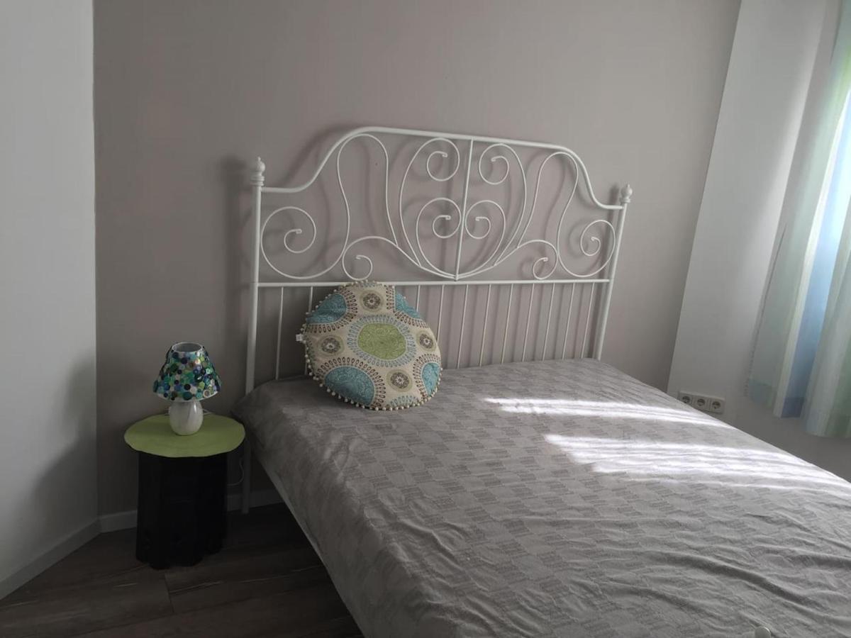 Apartment Button In Downtown София Екстериор снимка
